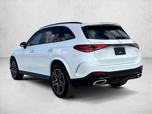 Used 2026 Mercedes-Benz GLC 300 4MATIC image 3