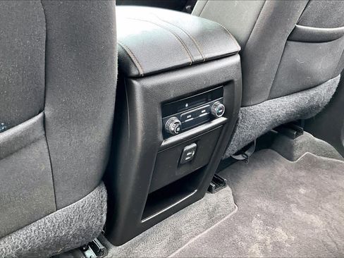 Used 2019 Chevrolet Traverse LS w/ LPO, Blackout Package FWD image 33
