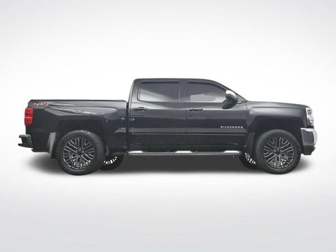 Used 2018 Chevrolet Silverado 1500 LT w/ All Star Edition AWD/4WD image 34