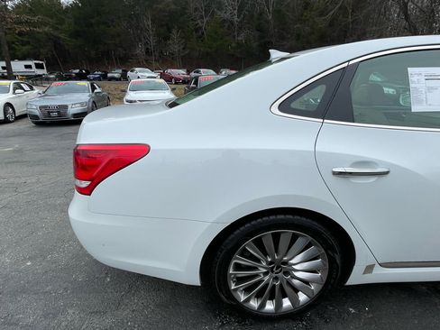 Used 2014 Hyundai Equus Signature image 9