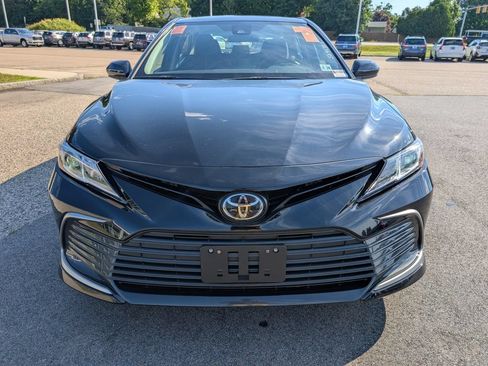 Used 2023 Toyota Camry LE FWD image 9