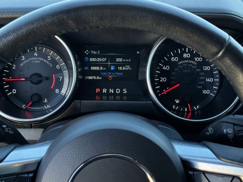 Used 2021 Ford Mustang Coupe image 10