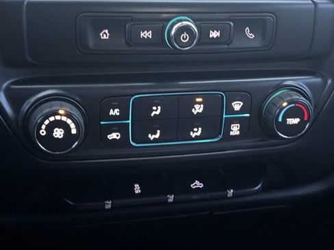 Used 2016 Chevrolet Silverado 1500 Custom w/ Custom Convenience Package image 19