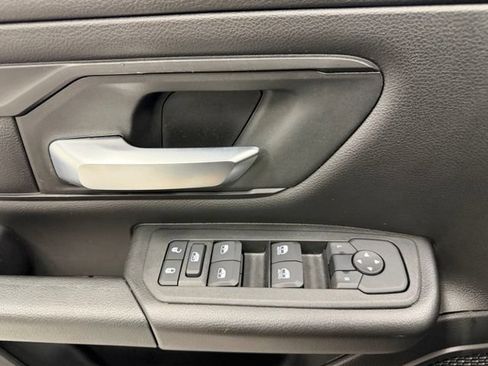 Used 2025 RAM 1500 Warlock AWD/4WD image 18