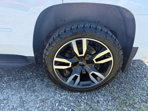 Used 2019 Chevrolet Tahoe Premier AWD/4WD image 9
