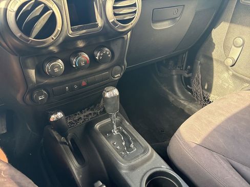 Used 2013 Jeep Wrangler Sport image 19
