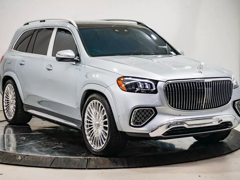 Used 2025 Mercedes-Benz Maybach GLS 600 Maybach GLS 600 image 5