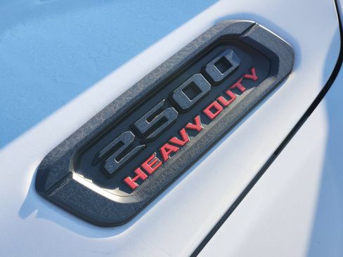 New 2025 RAM 2500 Big Horn AWD/4WD image 17