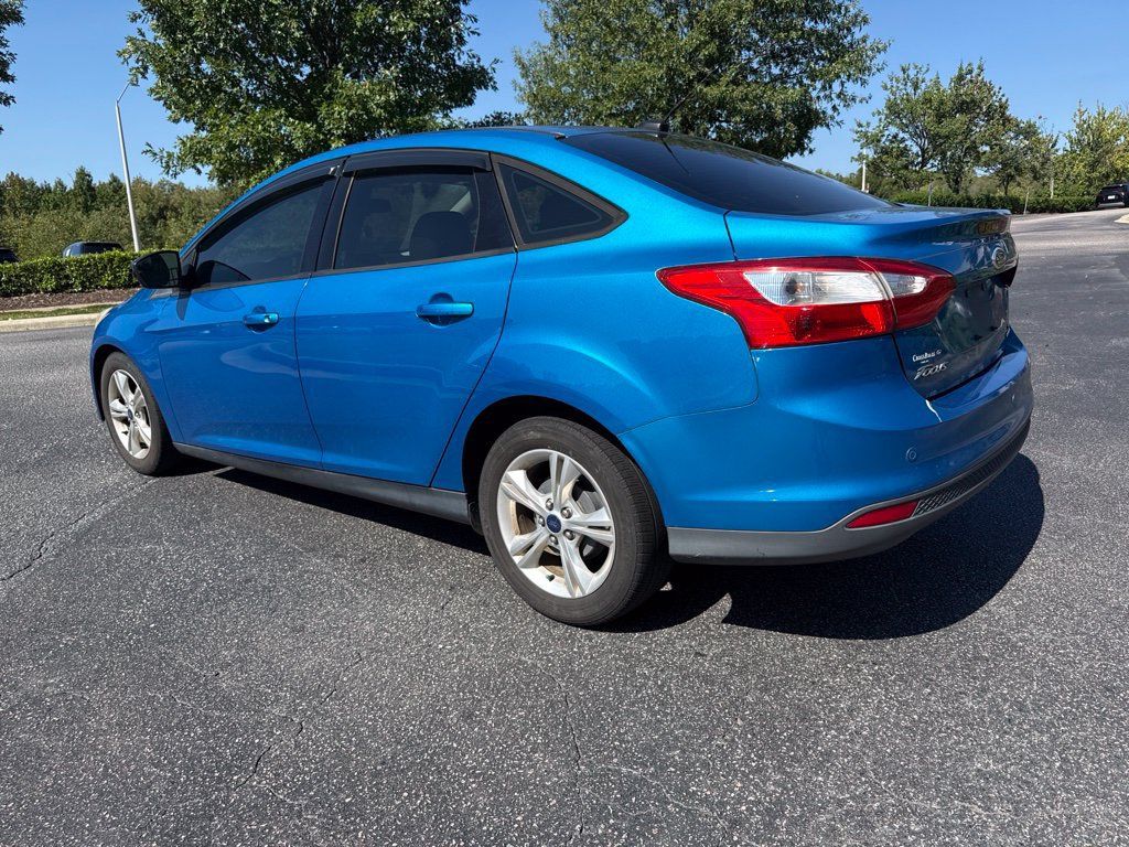 Used 2013 Ford Focus SE FWD image 4