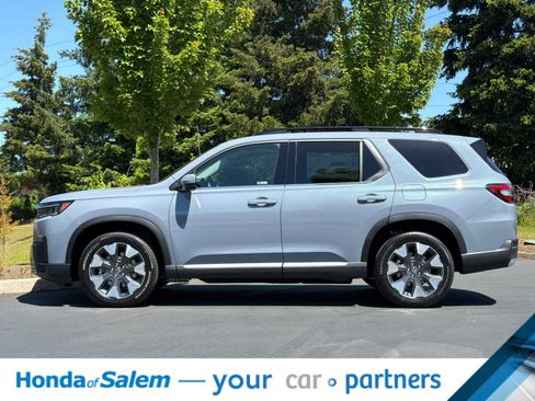 New 2026 Honda Pilot Touring image 5