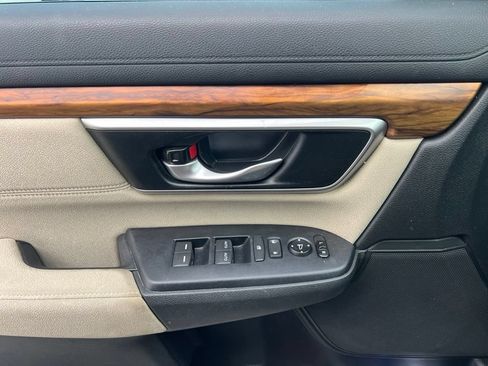 Used 2019 Honda CR-V EX image 18