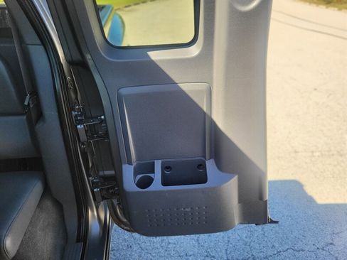 Used 2006 Dodge Dakota ST image 18