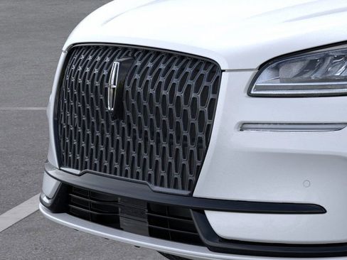 New 2026 Lincoln Corsair Premiere image 17
