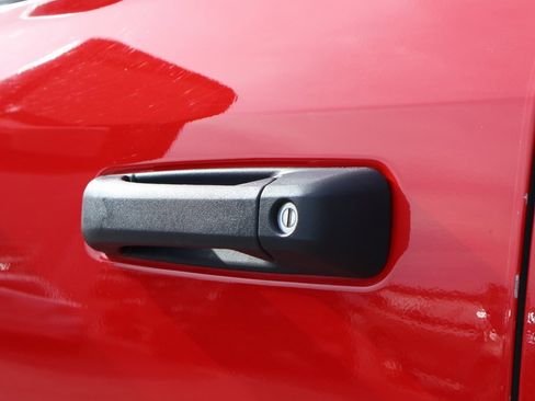 Used 2024 RAM 2500 Big Horn w/ Bed Utility Group image 19