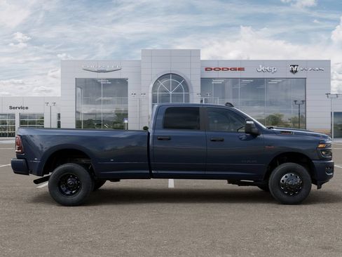 New 2026 RAM 3500 Big Horn AWD/4WD image 22