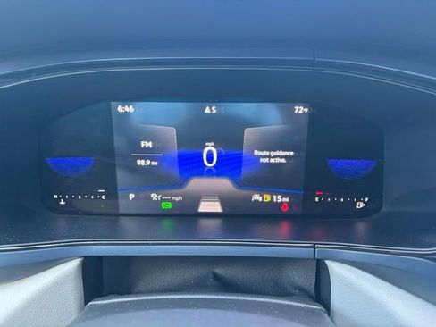 Used 2023 Volkswagen Taos SE image 16