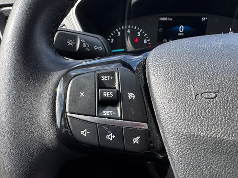 Used 2022 Ford Escape SE w/ Cold Weather Package image 27