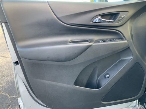 Used 2021 Chevrolet Equinox LT image 14