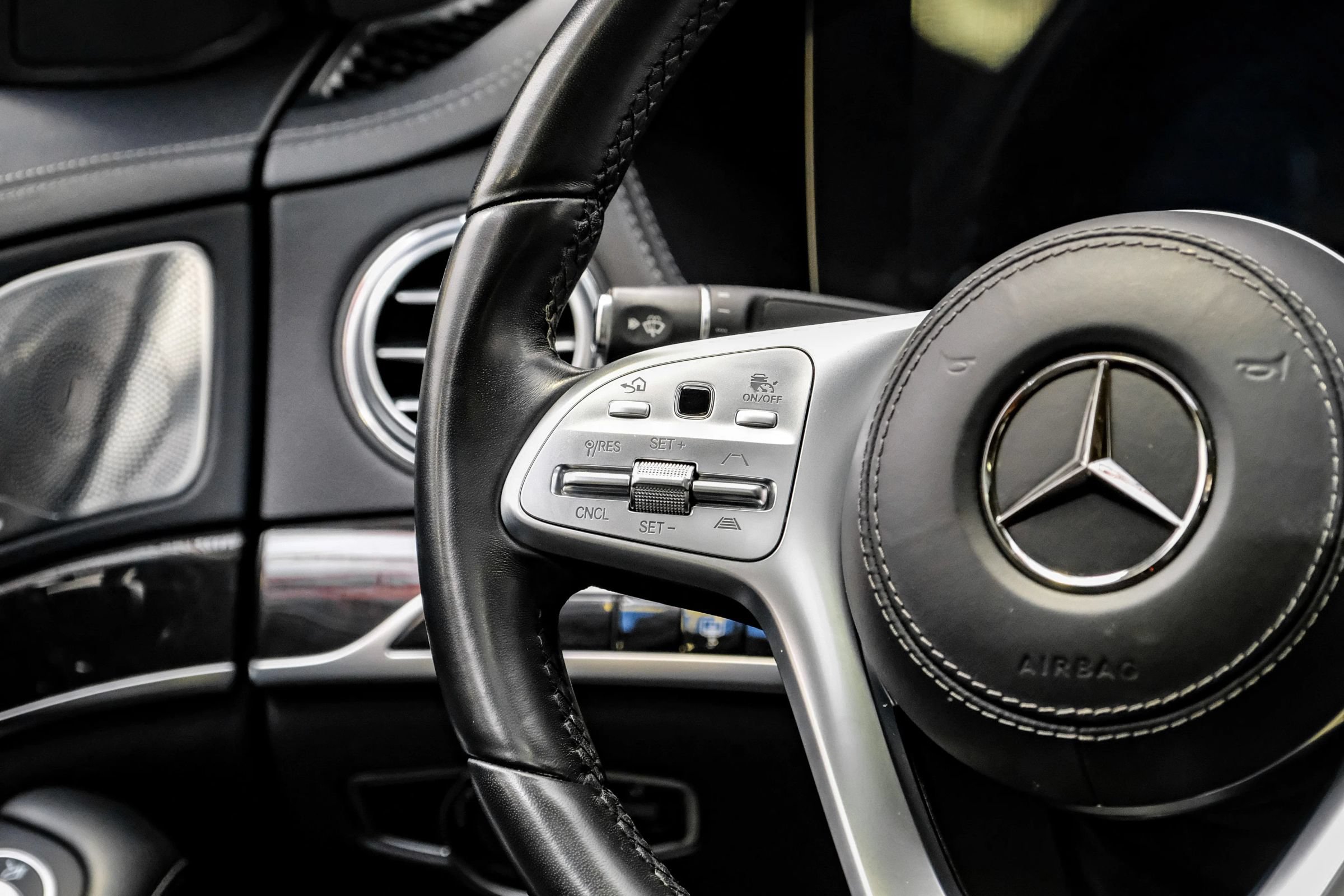 Used 2020 Mercedes-Benz S 560 Sedan image 13