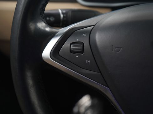 Used 2016 Tesla Model X Performance image 28