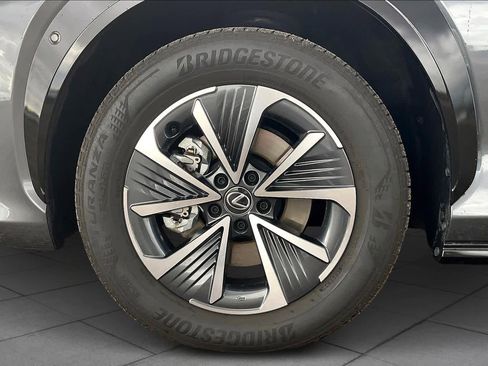 Used 2023 Lexus RZ 450e Premium image 9