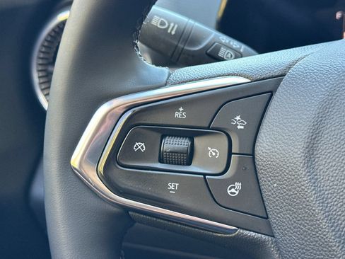 Used 2024 Chevrolet Trax ACTIV w/ Driver Confidence Package FWD image 34