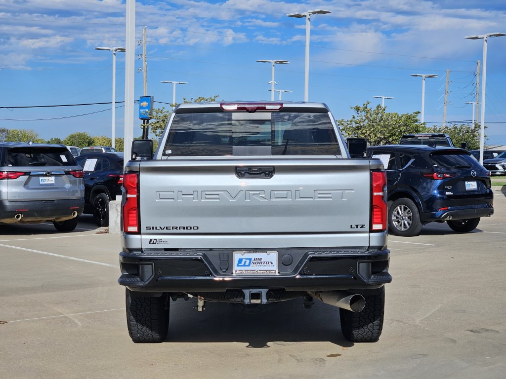 Used 2025 Chevrolet Silverado 2500 LTZ w/ Trail Boss Package AWD/4WD image 6