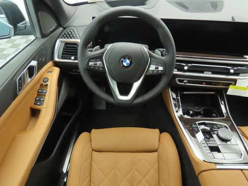 New 2026 BMW X5 xDrive40i w/ Climate Comfort Package image 10