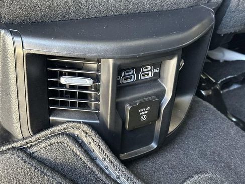 Used 2024 RAM 2500 Laramie w/ Safety Group image 20