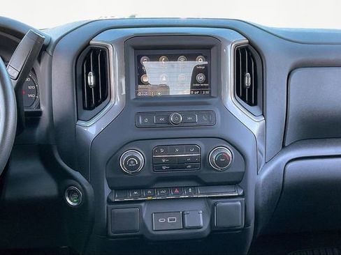 Used 2026 Chevrolet Silverado 1500 Custom image 9