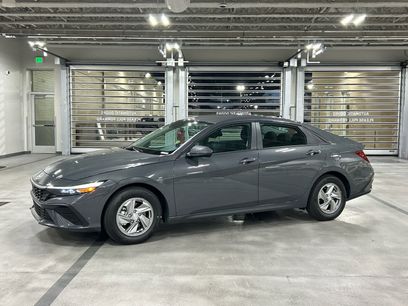 Certified 2025 Hyundai Elantra SE