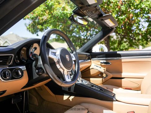Used 2015 Porsche 911 Carrera S RWD image 32
