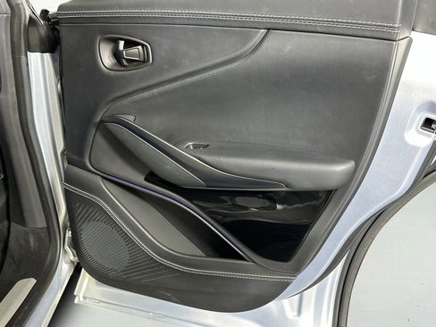 Used 2023 Aston Martin DBX image 32