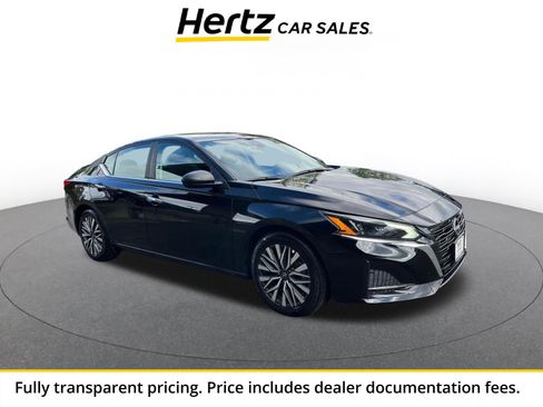Used 2025 Nissan Altima 2.5 SV FWD image 1