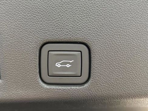 New 2026 Buick Enclave Preferred w/ Power Package image 21