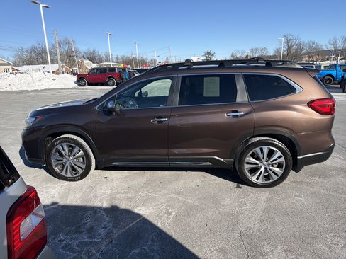 Used 2019 Subaru Ascent Touring w/ Popular Package #3 image 7