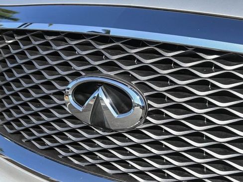 Used 2019 INFINITI QX80 Luxe image 12