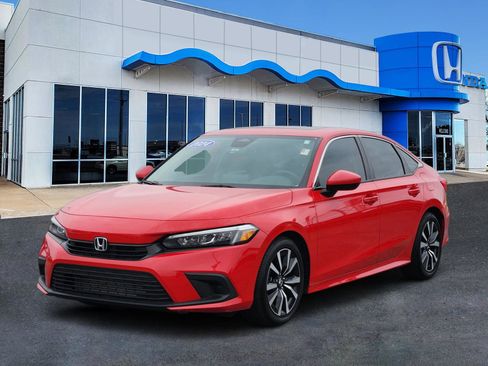 Used 2024 Honda Civic EX image 2