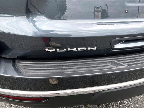 Used 2021 GMC Yukon XL SLT image 24