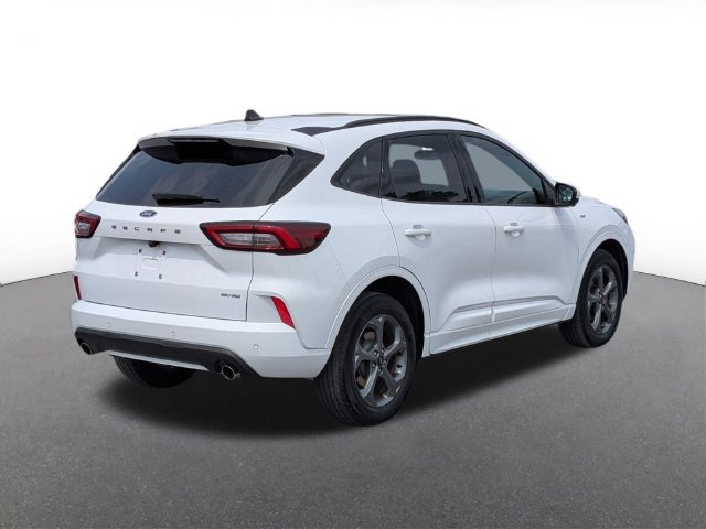 Certified 2023 Ford Escape ST-Line Select w/ Tech Pack #2 AWD/4WD image 3