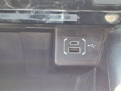 Used 2022 Jeep Compass Latitude AWD/4WD image 11
