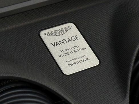 New 2025 Aston Martin V8 Vantage Coupe image 18
