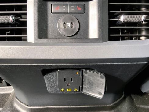 Used 2025 Ford F250 Lariat w/ Tremor Off-Road Package image 33