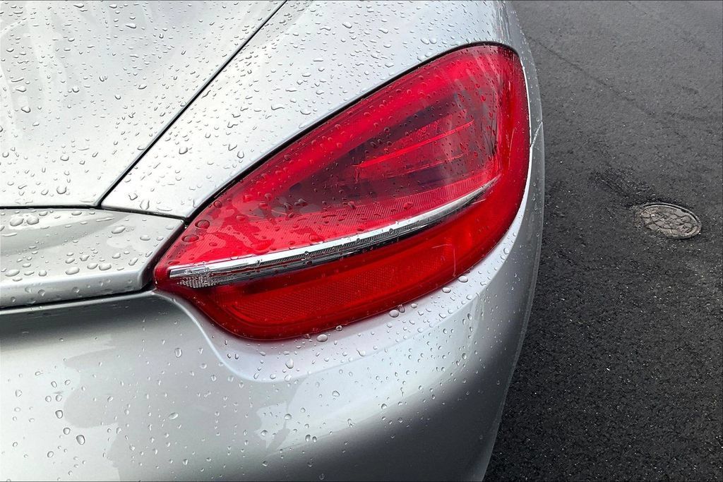 Used 2013 Porsche Boxster RWD image 24