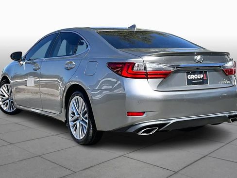 Used 2016 Lexus ES 350 w/ Luxury Package w/Wood Trim image 12