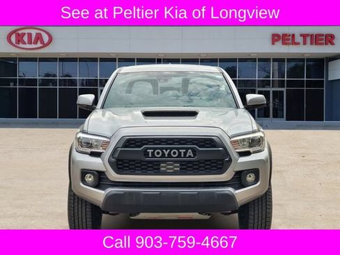 Used 2019 Toyota Tacoma TRD Off-Road AWD/4WD image 2