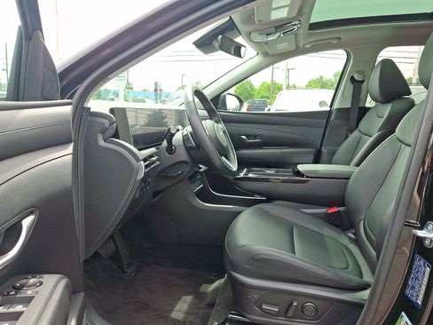 Used 2025 Hyundai Tucson SEL AWD/4WD image 13
