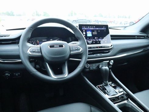 New 2026 Jeep Compass Latitude AWD/4WD image 2