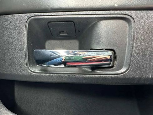 Used 2013 Dodge Challenger SXT Plus image 37