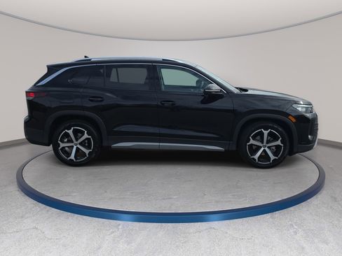 New 2026 Volkswagen Tiguan SE FWD image 4